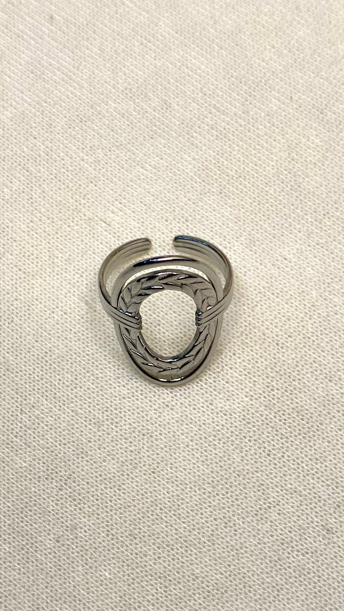 Mini leaves silver ring